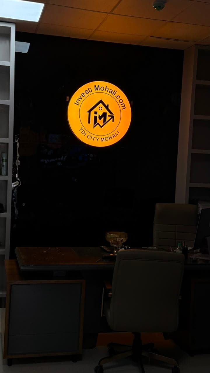 Drive N Dine restaurant custom neon LED sign board designed and installed by Pen to Print Advertisers